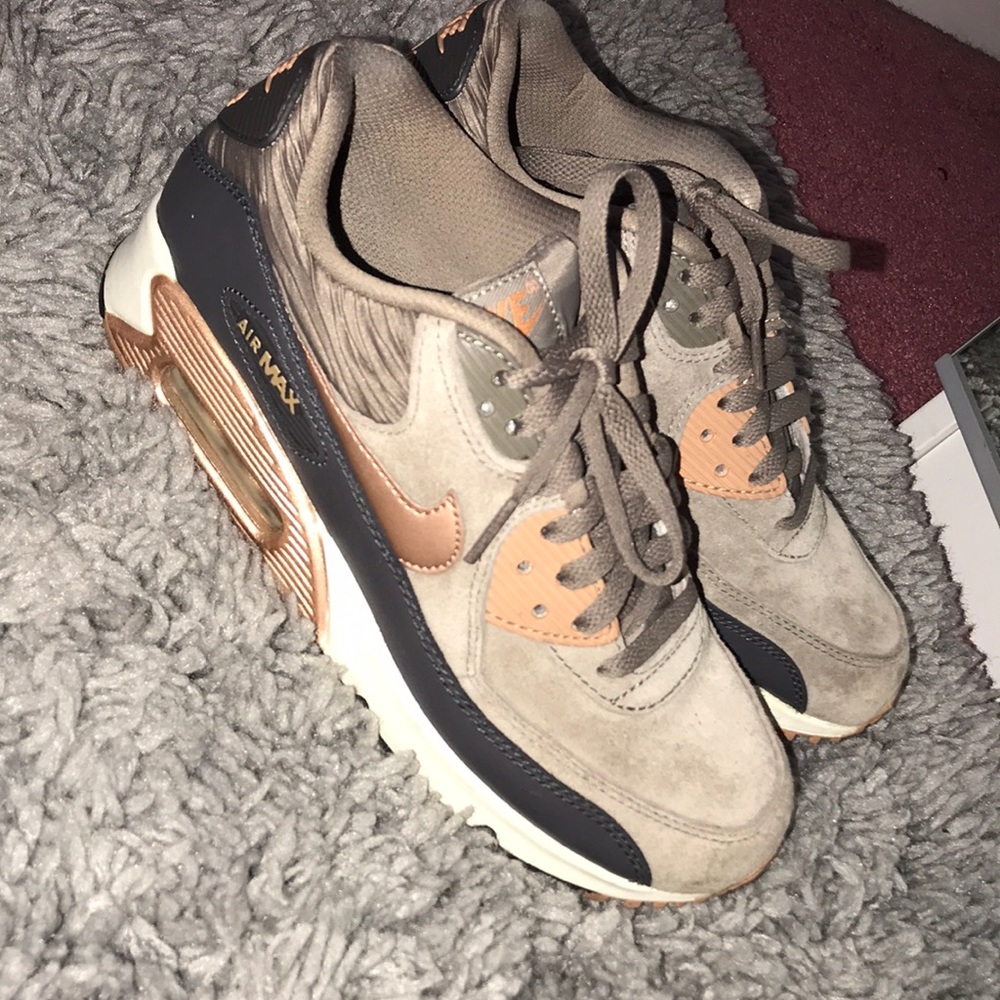 Nike air max special edition leather